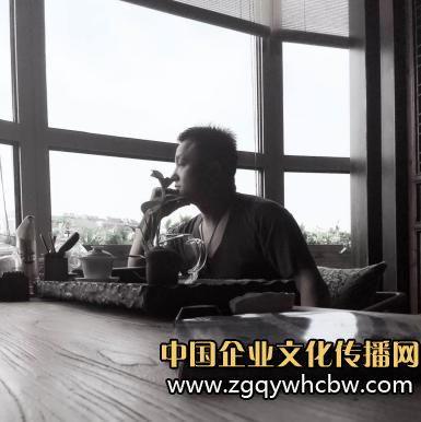 牛言滔.jpg